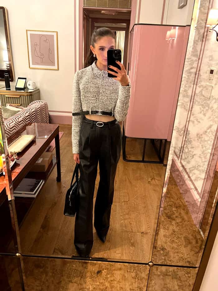 72092210183__31C5B501-7C1F-4C19-B8AD-1F5276DC242E-700x933